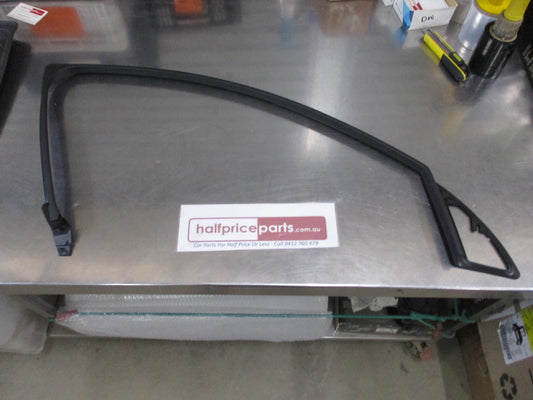 Holden VF Commodore /WM Statesman Genuine Drivers Front Door Window Frame Rubber New Part