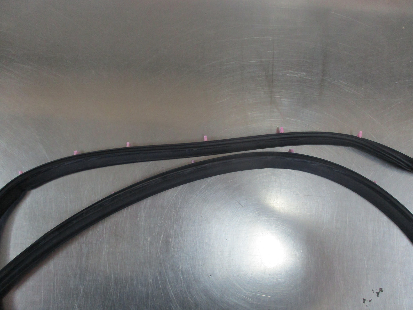 Suzuki Baleno Genuine Left Hand Front Door Opening Weatherstrip New Part