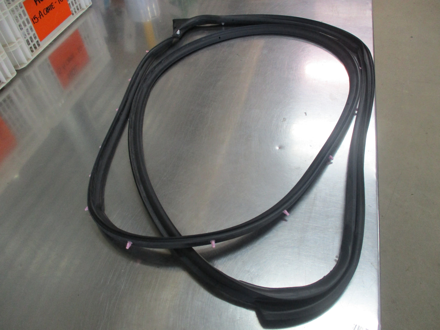 Suzuki Baleno Genuine Left Hand Front Door Opening Weatherstrip New Part