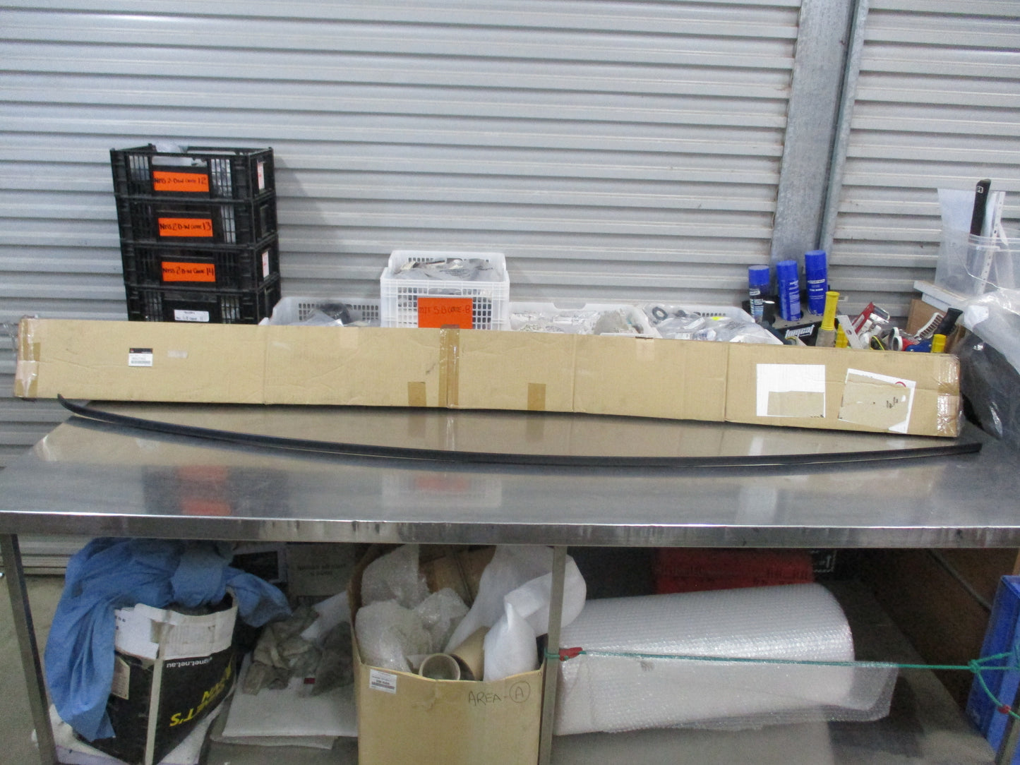 MItsubishi Pajero Genuine Drivers Side Roof Moulding New