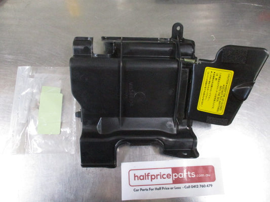 Mitsubishi Galant Genuine Radiator Air Intake Shield Panel New Part