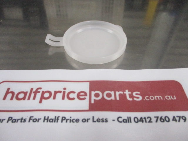 Mitsubishi Pajero V88-V97-V98 Genuine Washer Tank Filler Lid New Part