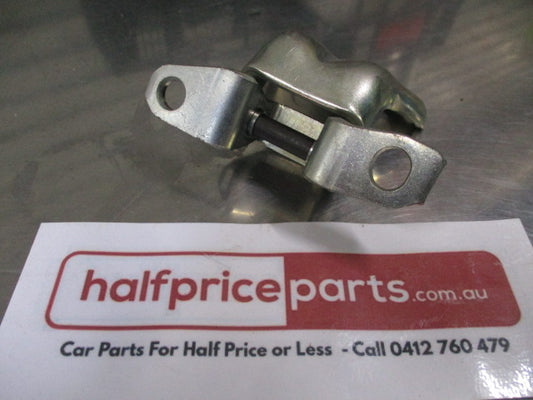 Mitsubishi Mirage/Pajero Sport Genuine Right Hand Rear Upper Door Hinge New Part