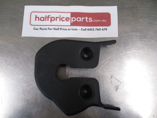 Mitsubishi Triton/Challenger Genuine Front Right Hand Seat Recliner Adjuster Trim Cover New Part