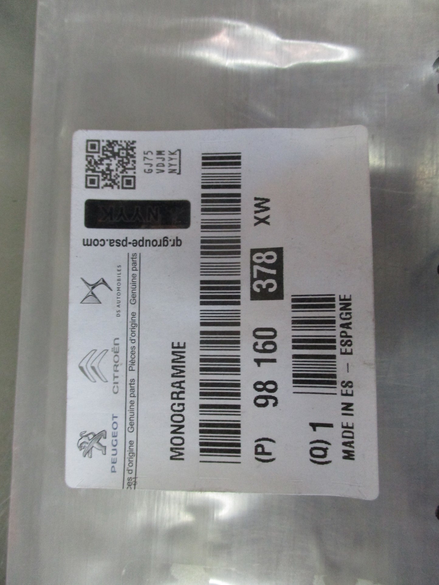 Citroen DS4/DS7 Genuine "CROSSBACK" Monogram Badge New Part