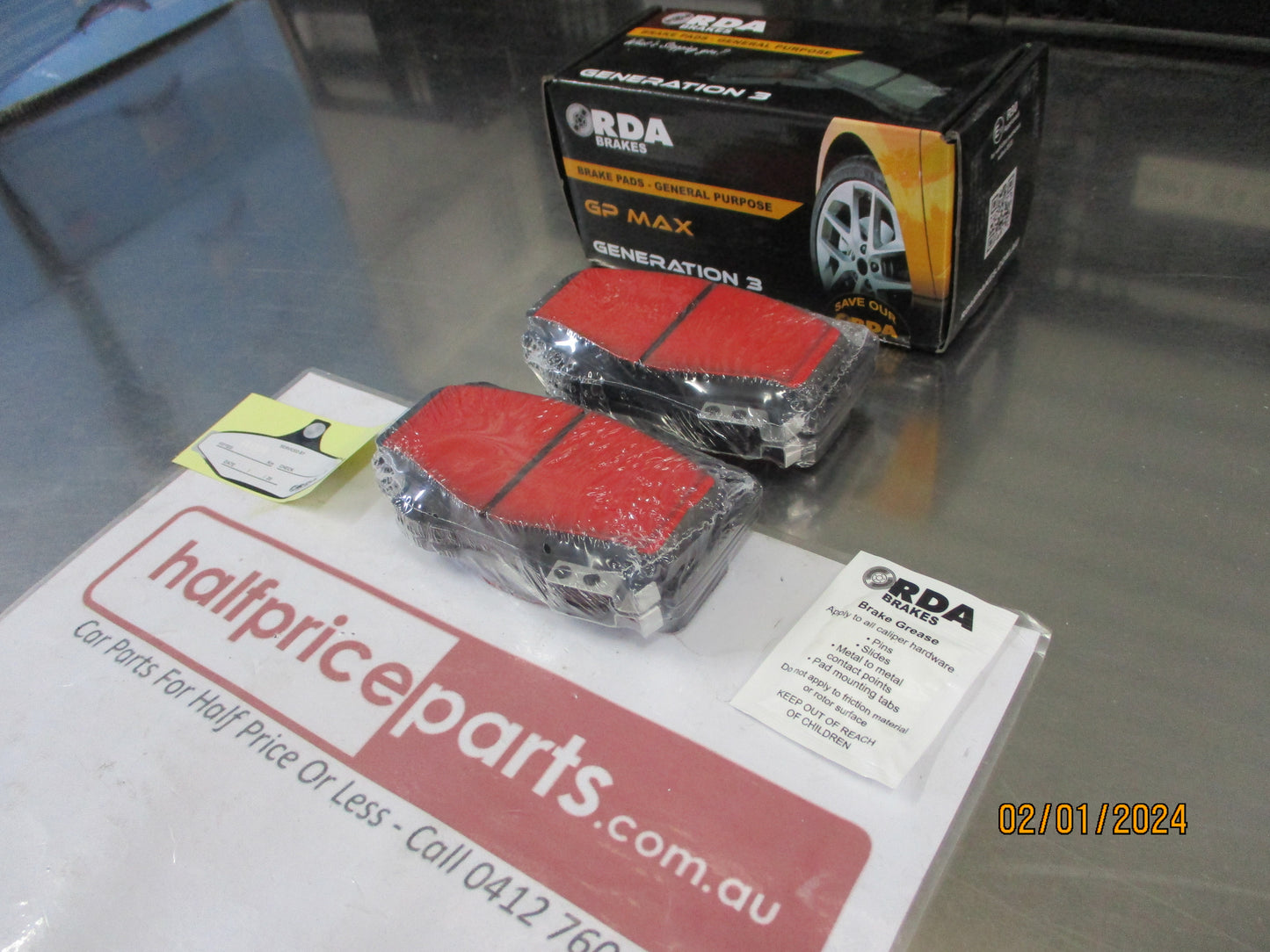 RDA Front Disc Brake Pad Set Suits Toyota Hilux New Part