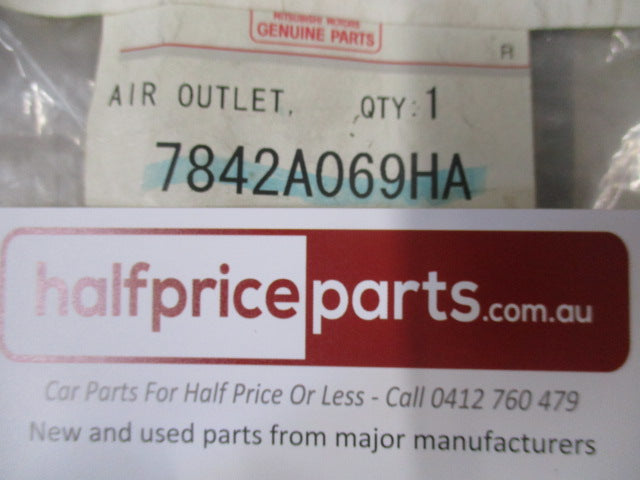 Mitsubishi Pajero Genuine Air Conditioning Side Roof Vent New Part