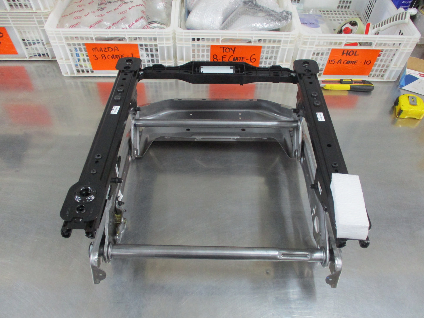 Nissan X-Trail T32 Genuine Drivers Side Seat Base Frame Assembly New Part