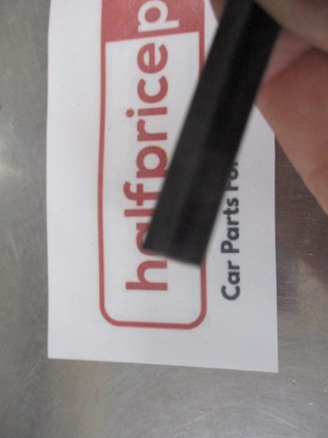 Mitsubishi Triton MQ/MR/ Genuine Rear Window Seal New Part