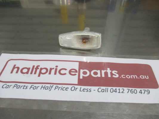 Hyundai / Kia Genuine Right Hand Side Lamp Indicator Assembly New - Part