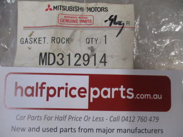 Mitsubishi Mirage Genuine Rocker Valve Cover Gasket New Part