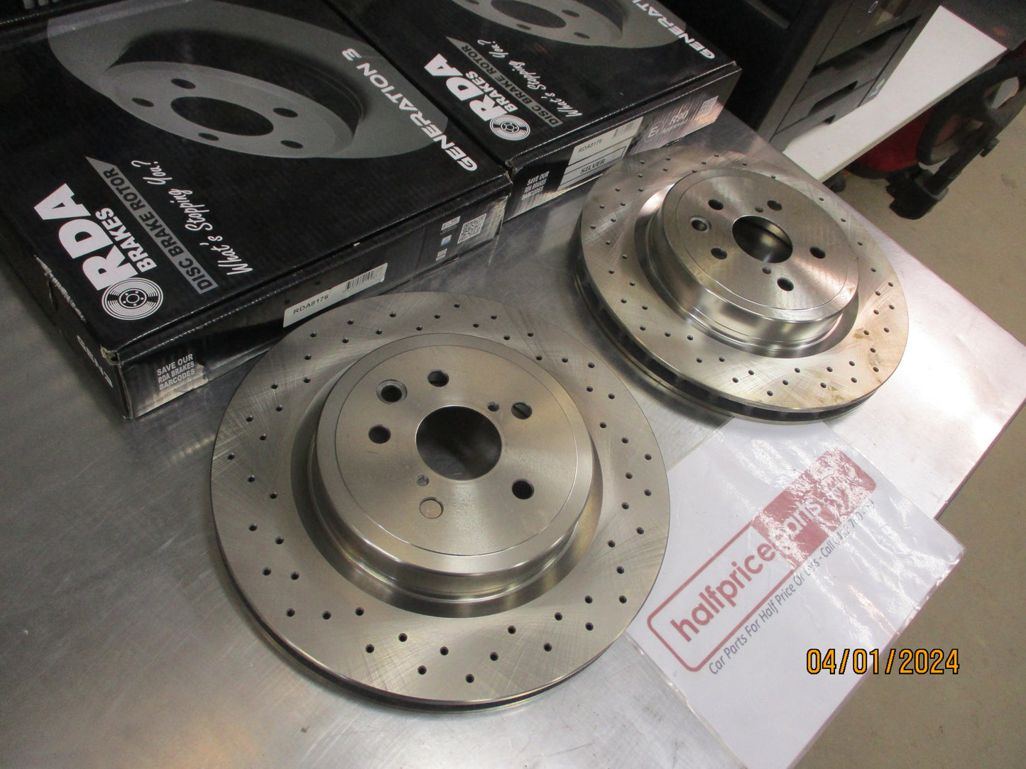 RDA Rear Disc Rotors Silver Standard Suits Lexus IS/F 5.0Ltr V8 Twin Turbo New Part