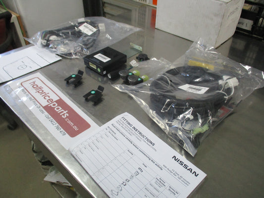 Nissan X-Trail T32 Genuine Front Corner Park Assist Kit New Part