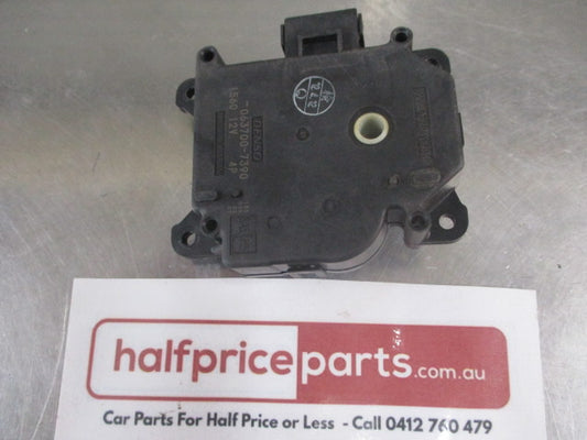 Mitsubishi Pajero Genuine Rear Heater Control Motor New Part