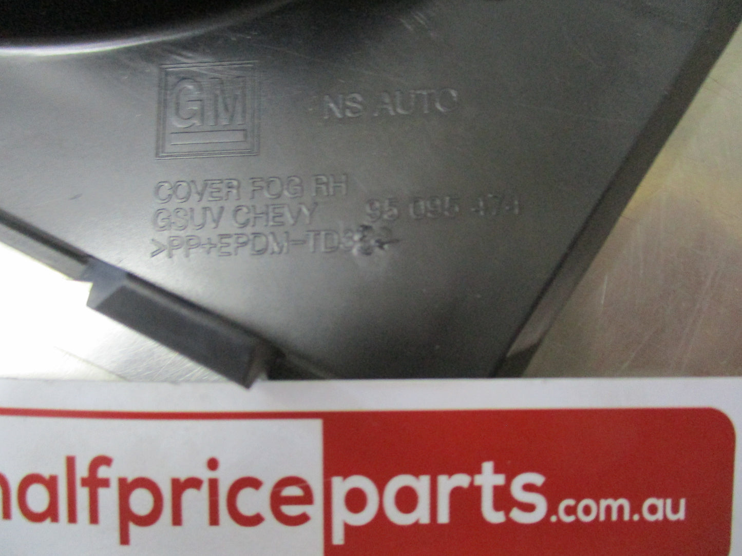 Holden Trax Genuine Right Hand Fog Light Bezel New Part