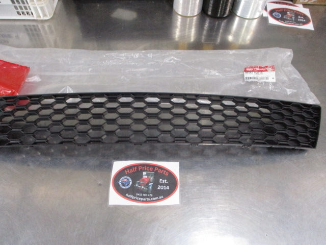 Kia Cerato Genuine Front Bumper Grille Radiator New Part