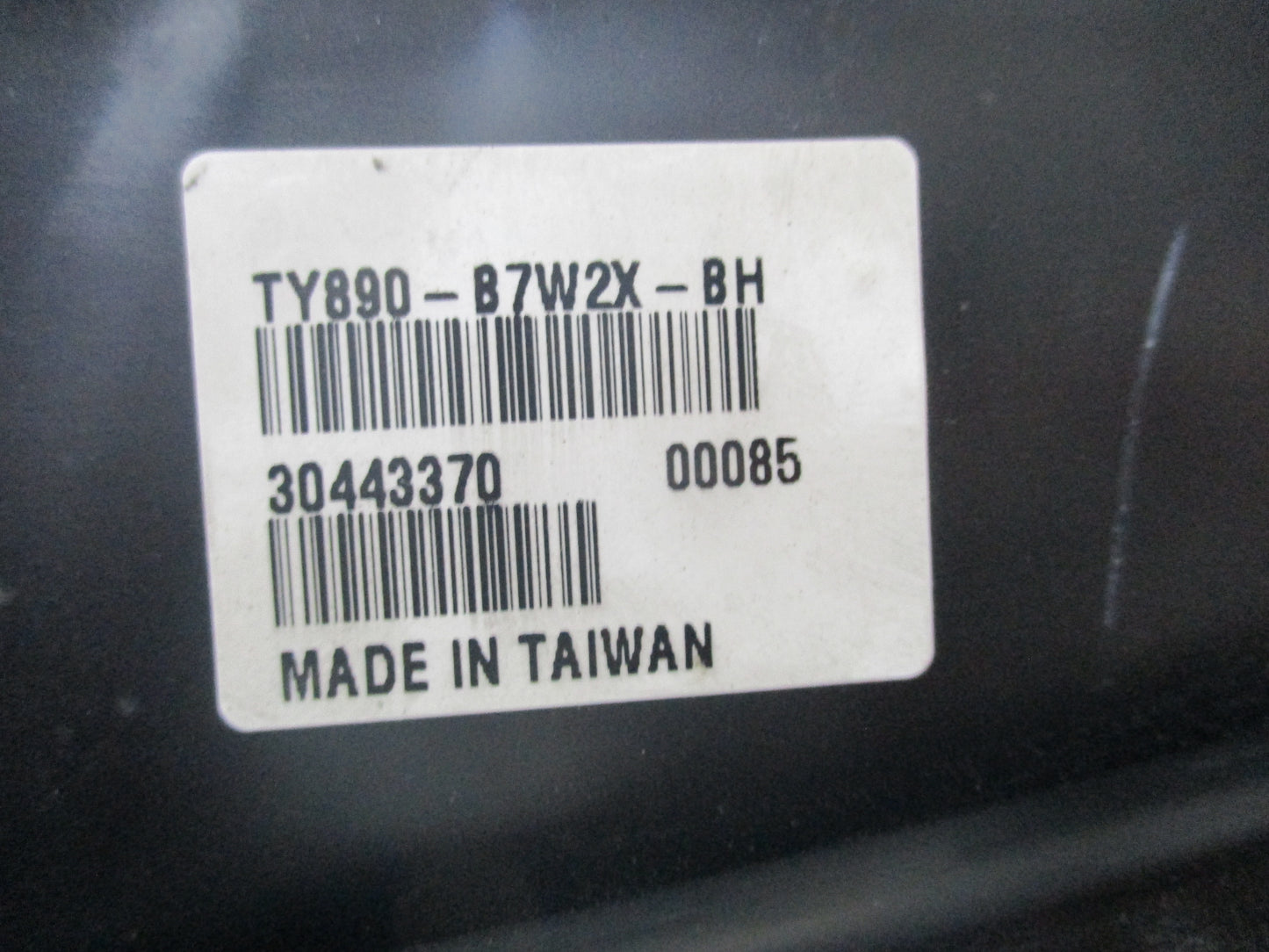 Toyota Hilux Aftermarket Zeon Passenger Side Headlight Used Untested