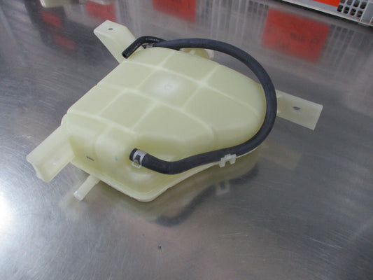 Nissan Navara D23 Genuine Radiator Reservoir Tank Assembly New Part