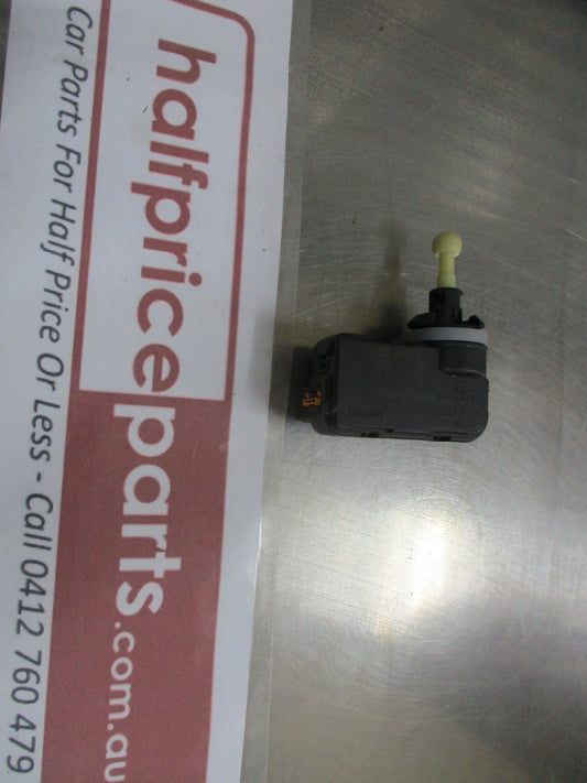 Holden Astra K Genuine Headlight Level Motor New Part
