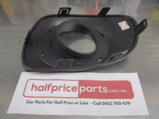 Mitsubishi Challenger/Pajero/Triton Genuine Right Hand Fog Light Bezel New Part