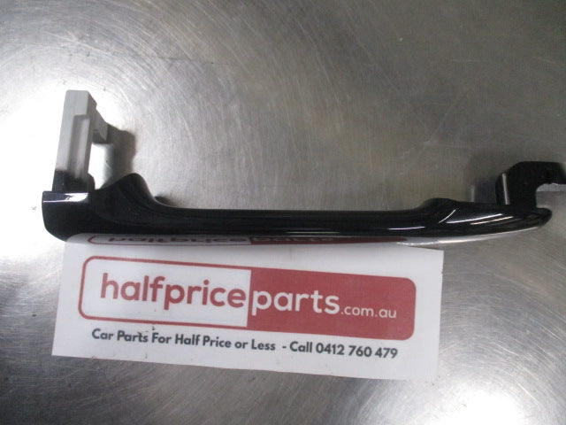 Mitsubishi Lancer/Outlander Genuine Left Hand Front Outer Door Handle (Ebony Black) New Part