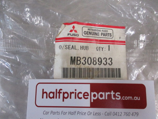 Mitsubishi Canter Genuine Rear Wheel Outer Hub Oil Seal New Part
