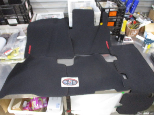 Kia Sorento XM 7 Genuine Carpet Mat Set For 7 Seater New Part