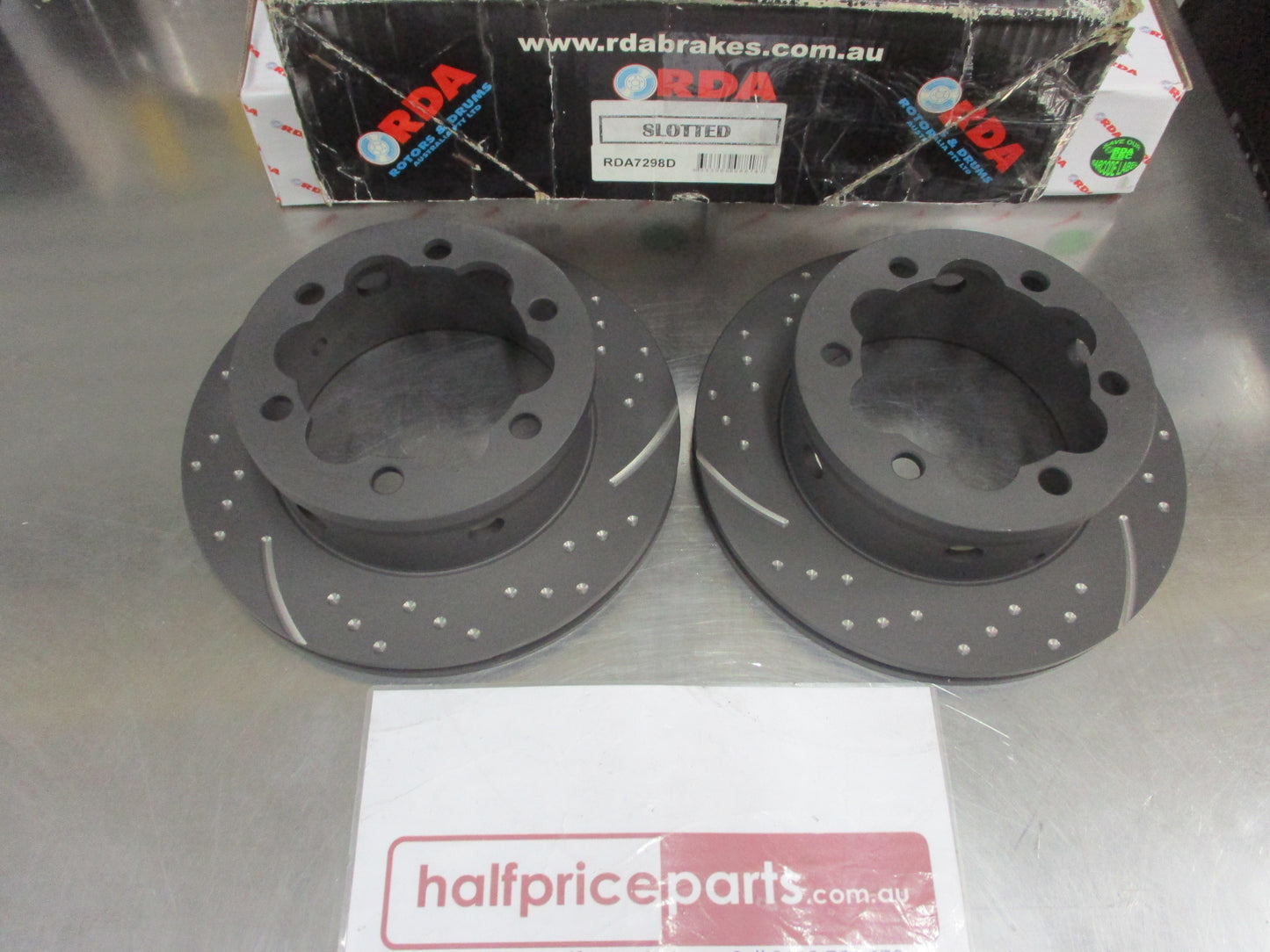 RDA Rear Disc Brake Rotors (Pair) Slotted-Dimpled Suits Mercedes Benz Sprinter/VW LT New Part