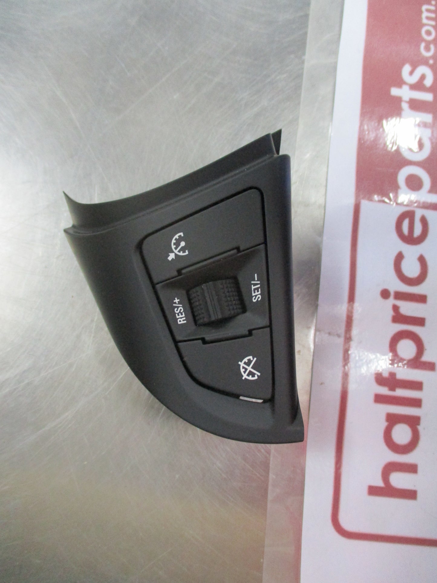 Holden Cruze Genuine Cruise Control Switch Assembly New Part