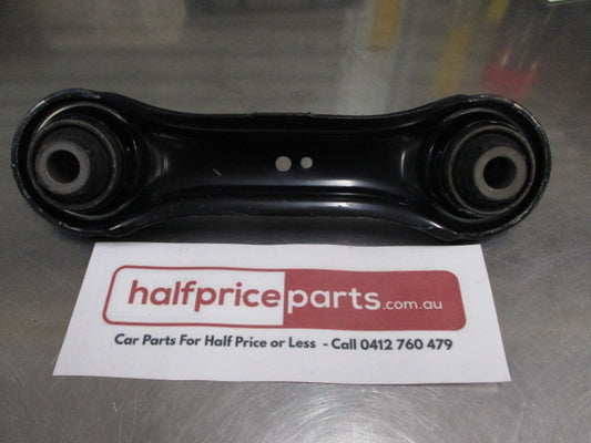 Mitsubishi Lancer/Outlander Genuine Upper Rear Suspension Link Arm New Part New Part