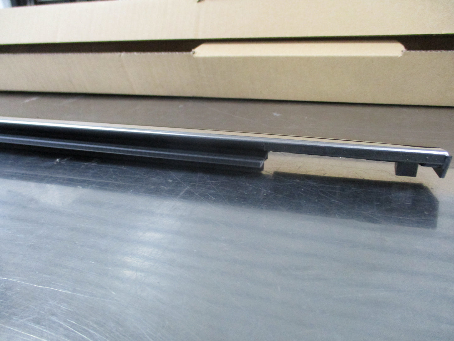 Honda Accord Genuine Right Hand Rear Door Weather Strip Moulding New Part