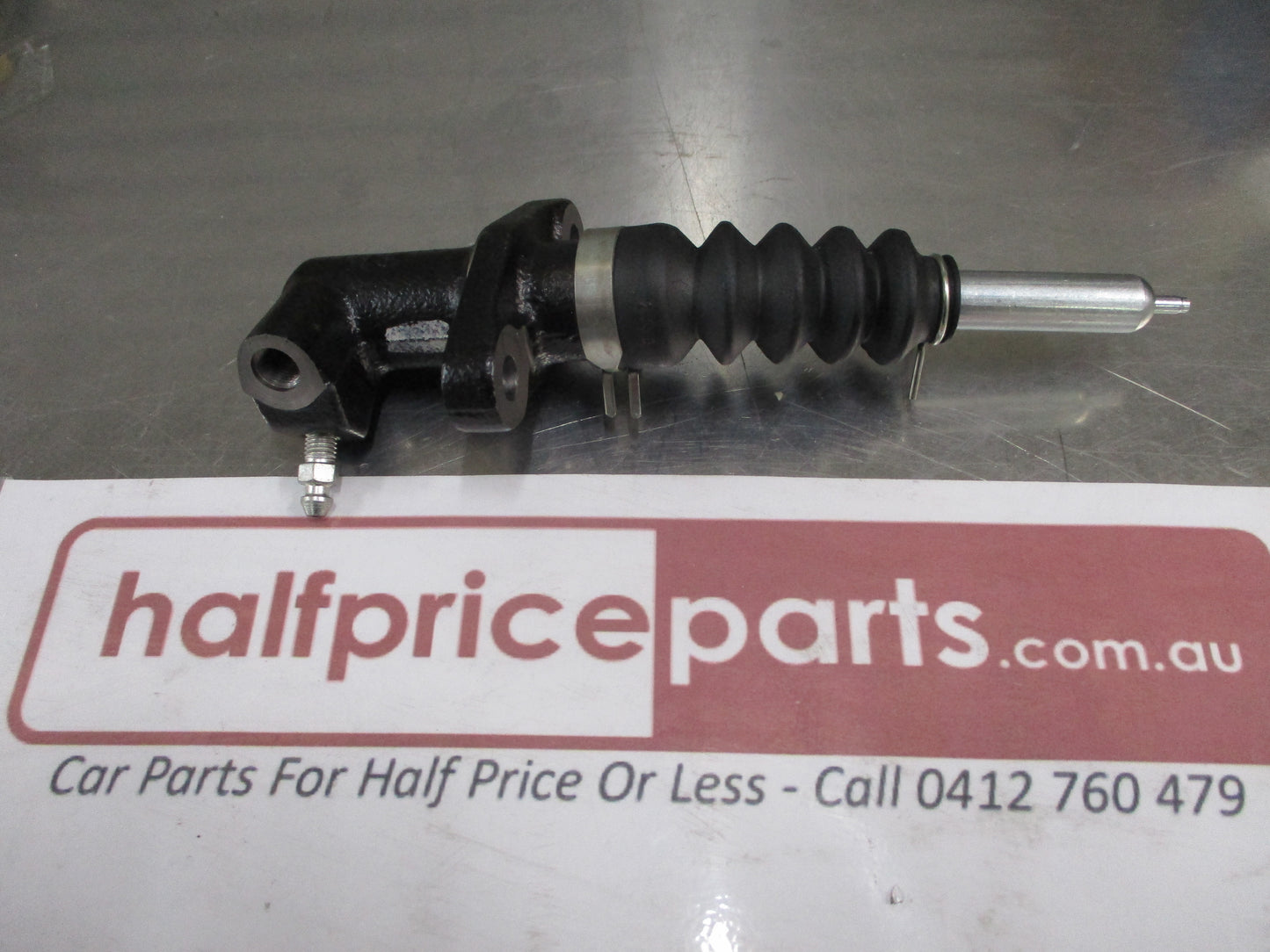 Mazda T2500/T2600/T3000/T3500 Genuine Clutch Slave Cylinder New Part