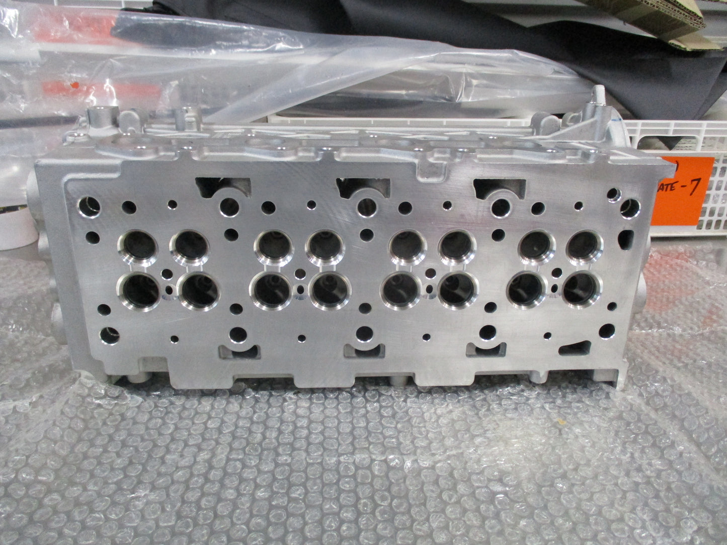 Great Wall 4D20 Diesel Engine Genuine Bare Cylinder Head Delphi Injectors New