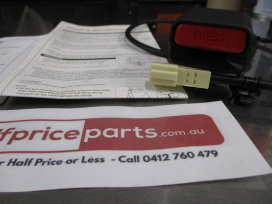 Mitsubishi ZK Outlander Genuine Left Hand Front Inner Seat Belt Buckle New Part