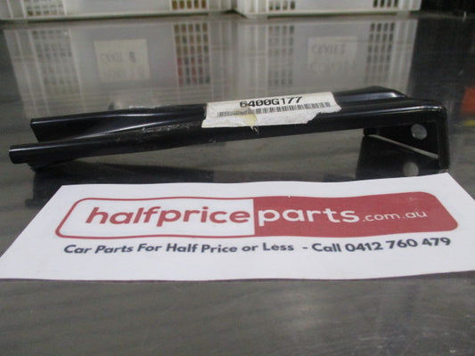Mitsubishi Triton/Pajero Sport Genuine Front Bumper Stay Bracket New Part