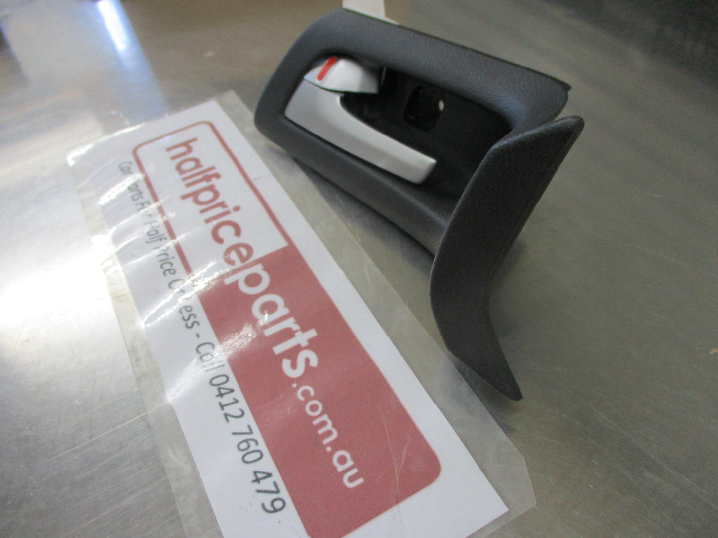 Holden VE Commodore/WM Statesman Genuine Left Hand Inner Door Handle New Part