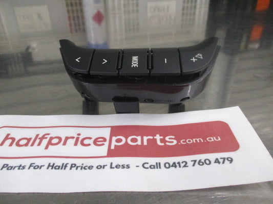 Mitsubishi Pajero Genuine Steering Wheel Audio Control Buttons Switch New Part