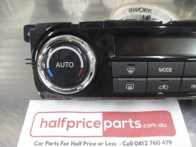 Mitsubishi Pajero Genuine Electronic Centre Heater Control Panel New Part