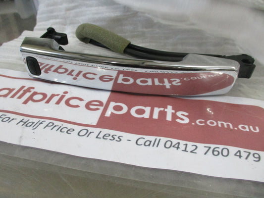 Nissan Qashqai J10E Genuine Chrome Front Right Hand Door External Handle with Lock New Part