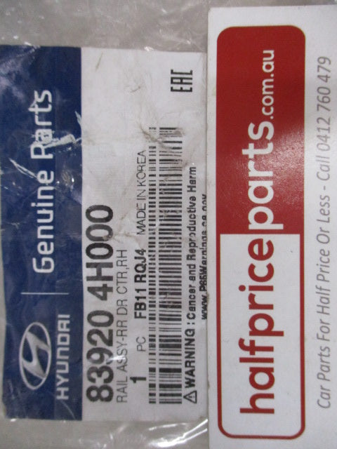 Hyundai Iload/Imax Genuine Right Hand Side Door Rail Assembly New Part