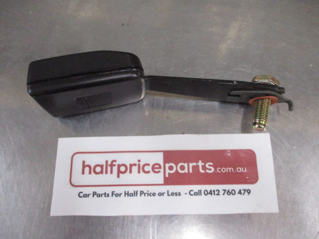 Mitsubishi Magna/Verada Sedan Genuine Left Hand Front Seat Belt Stem Buckle New Part