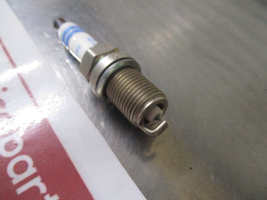 Mitsubishi Magna/380/RVR Genuine Spark Plug New Part