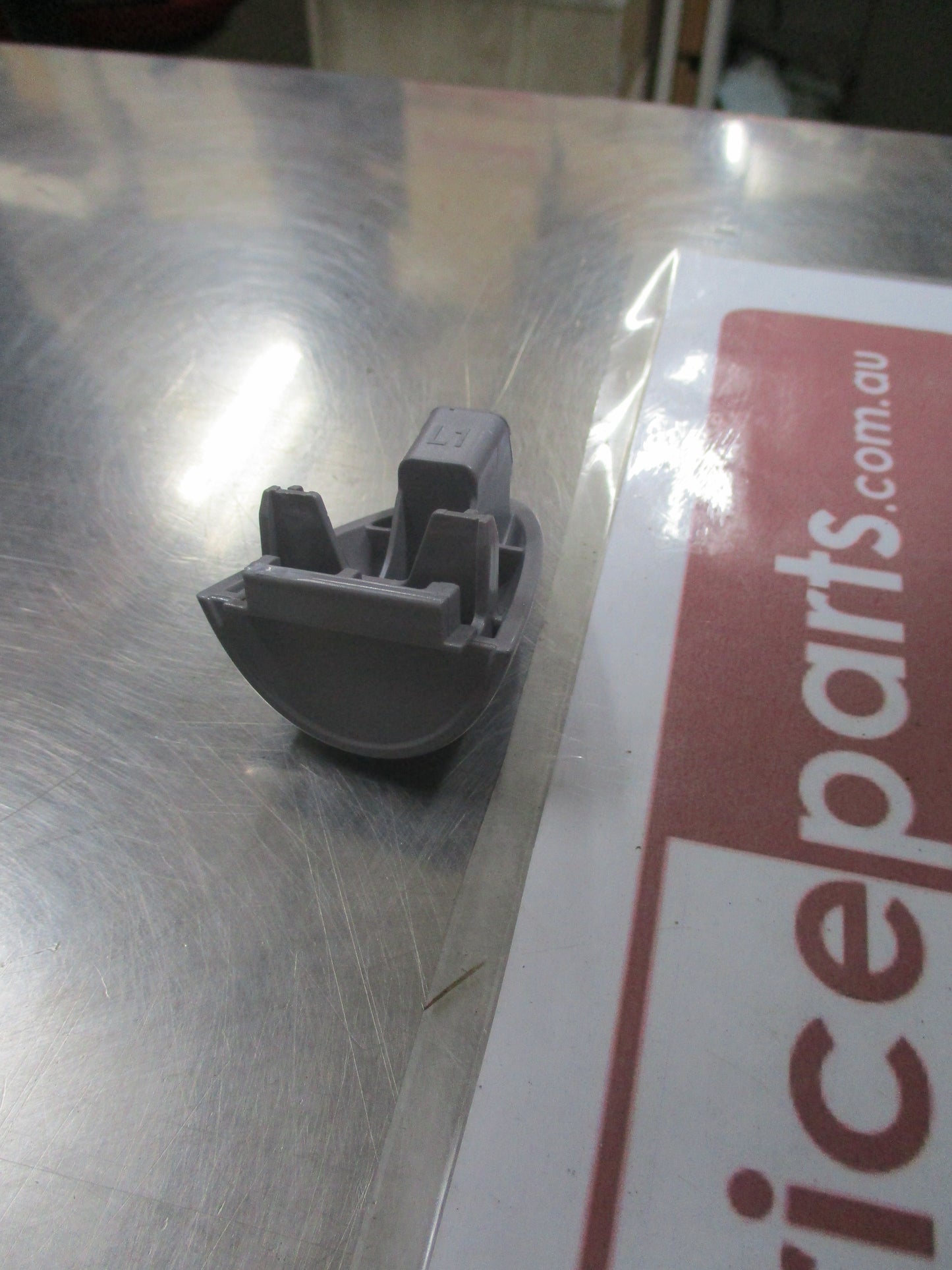 Hyundai Kona Genuine Left Hand Front Door Handle Cover (Unpainted) New Part