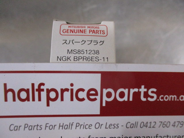 Mitsubishi Magna/Triton/Eclipse/Galant/Mirage/Van/Pajero Genuine Sold As Set of 6 Spark Plugs New Part