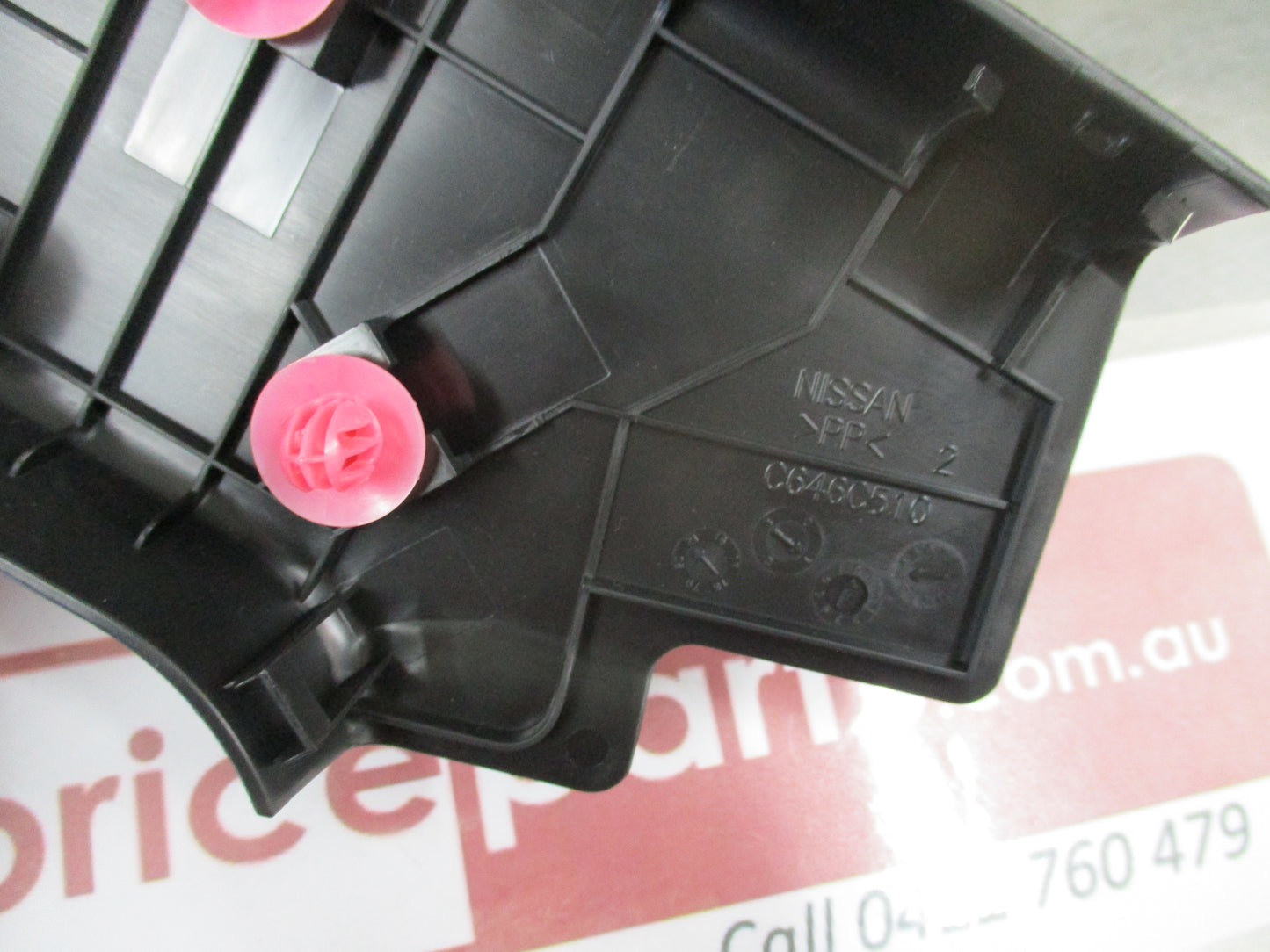 Nissan X-trail Genuine Rear Seat Hinge Cover New Part
