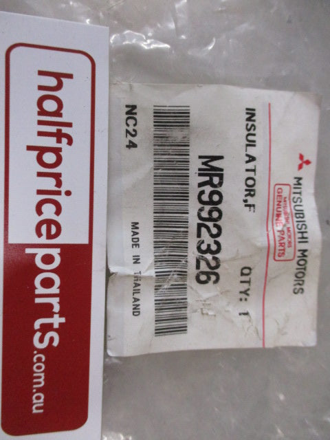 Mitsubishi Triton Genuine Front Insulator Strut Top Mount New Part