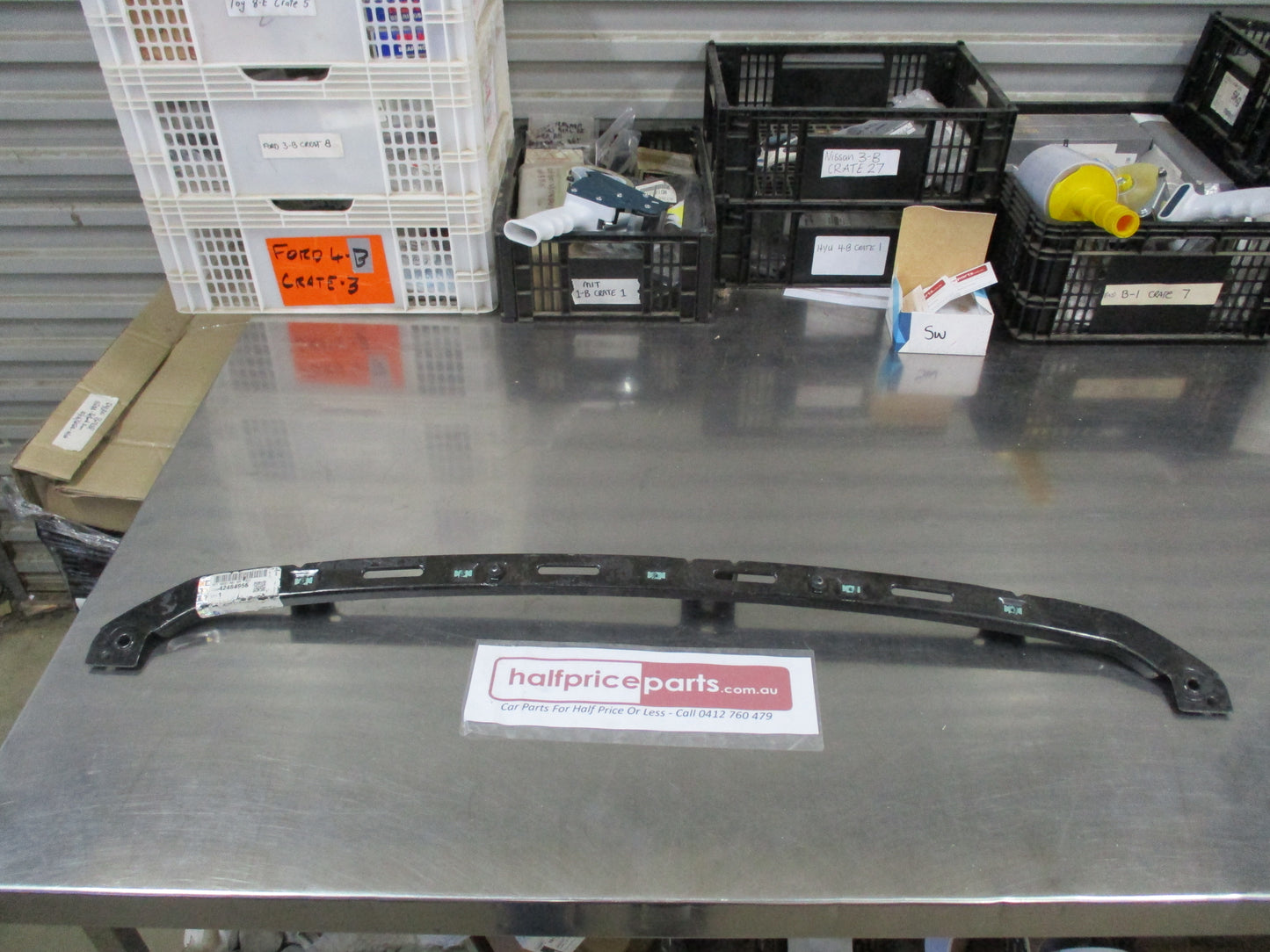 Holden Acadia AC Genuine Front Bumper Fascia Centre Support New Part