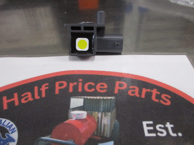 Kia Carnival/Sorento Genuine Front Impact Sensor New Part
