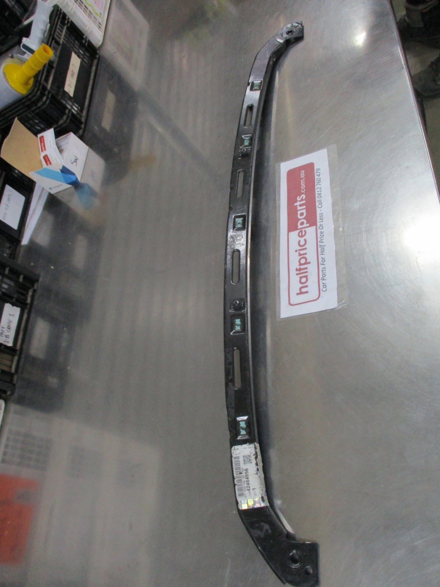 Holden Acadia AC Genuine Front Bumper Fascia Centre Support New Part