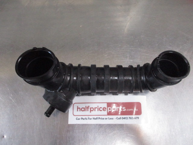 Mitsubishi Mirage Genuine Air Cleaner to Intake Hose Duct Tube New Part